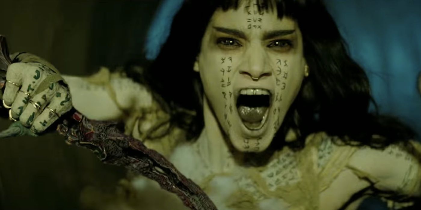 Sofia Boutella as Ahmanet, screaming in fury in The Mummy (2017)