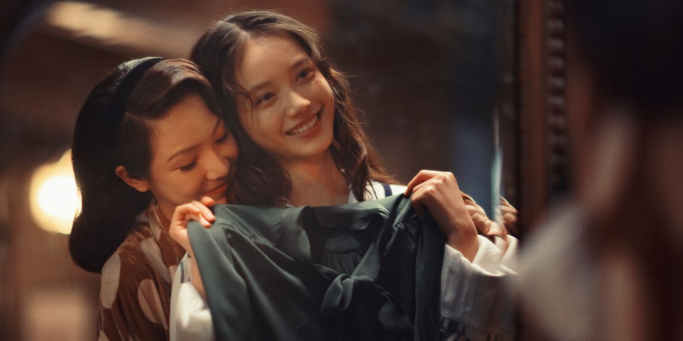 Zhang Nan as You Yi and Sun Yi Han as Yan Wei in 'Couple of Mirrors.'