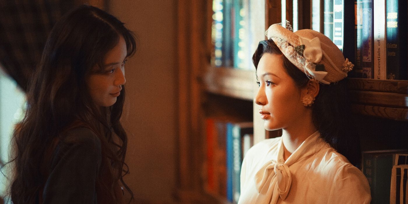 Sun Yi Han as Yan Wei and Zhang Nan as You Yi in 'Couple of Mirrors.'