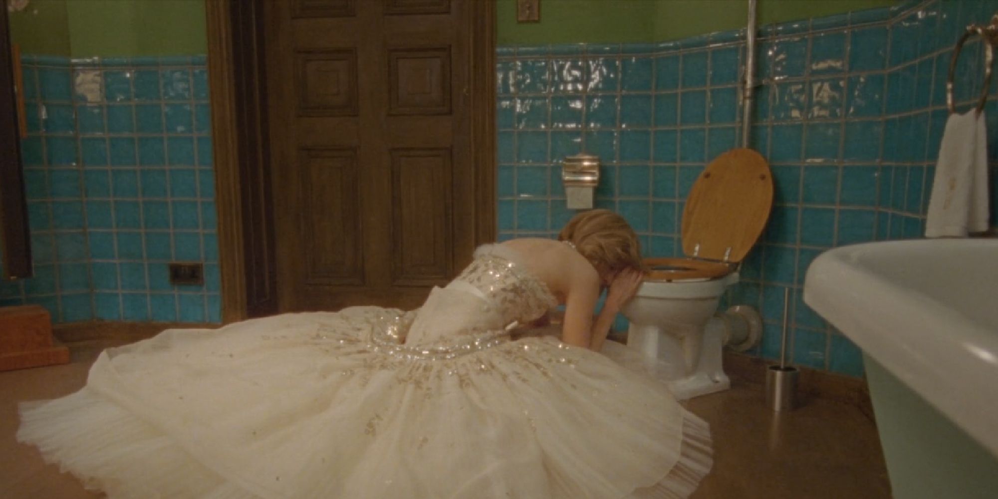 Kristen Stewart vomit dans Spencer
