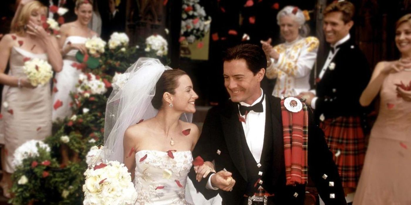 Kristin Davis and Kyle MacLachlan as Charlotte and Trey getting married in Sex and the City