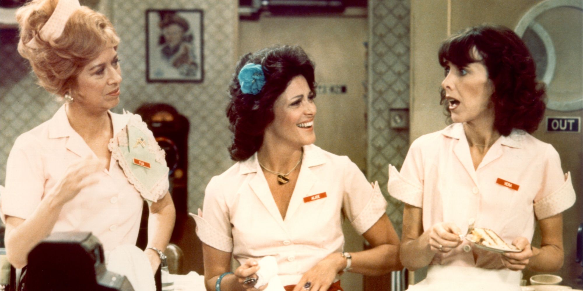 Polly Holliday as Flo, Linda Lavin as Alice, and Beth Howland as Vera in Alice