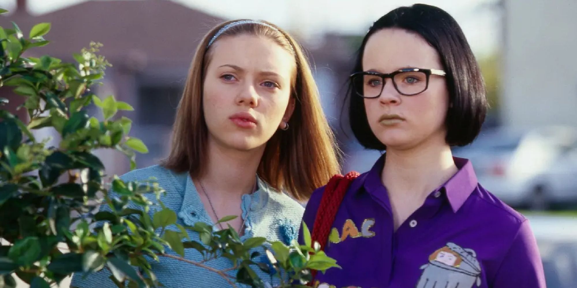 Thora Birch and Scarlett Johansson in Ghost World