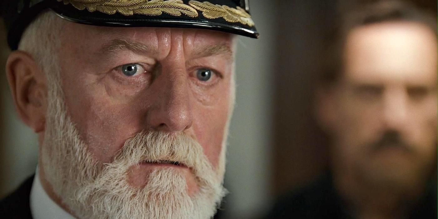 Bernard Hill as Captain Smith in Titanic (1997)