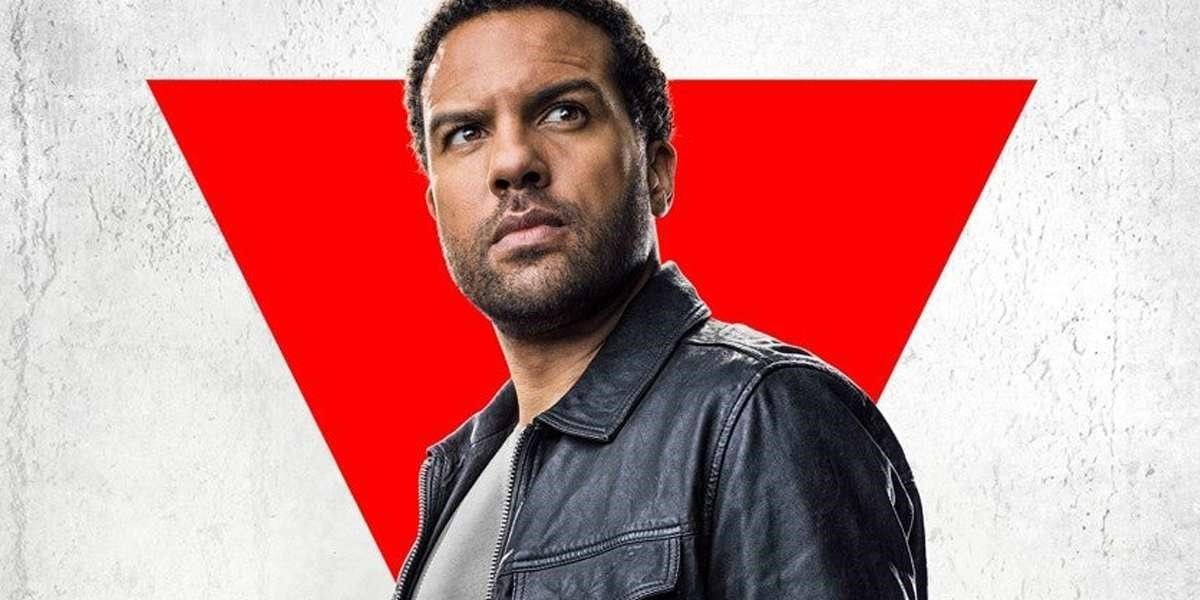 OT Fagbenle في الفن الترويجي لـ Black Widow.