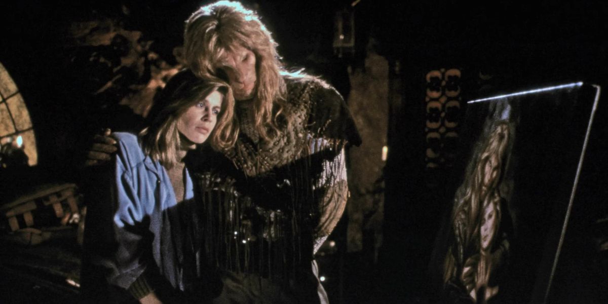 Ron Perlman and Linda Hamilton as Catherine and Vincent in CBS' Beauty and the Beast TV series