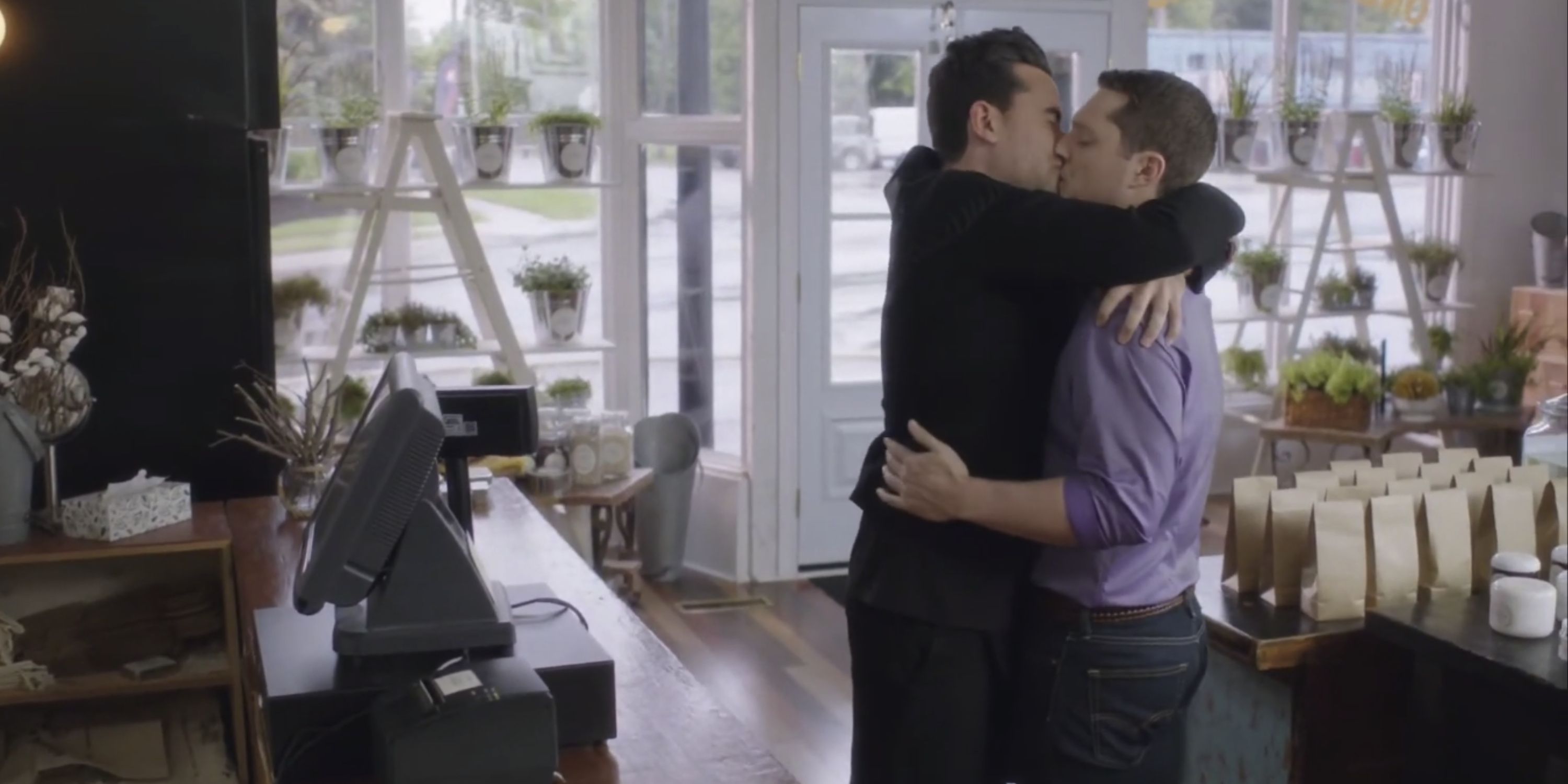 david-and-patrick-kiss