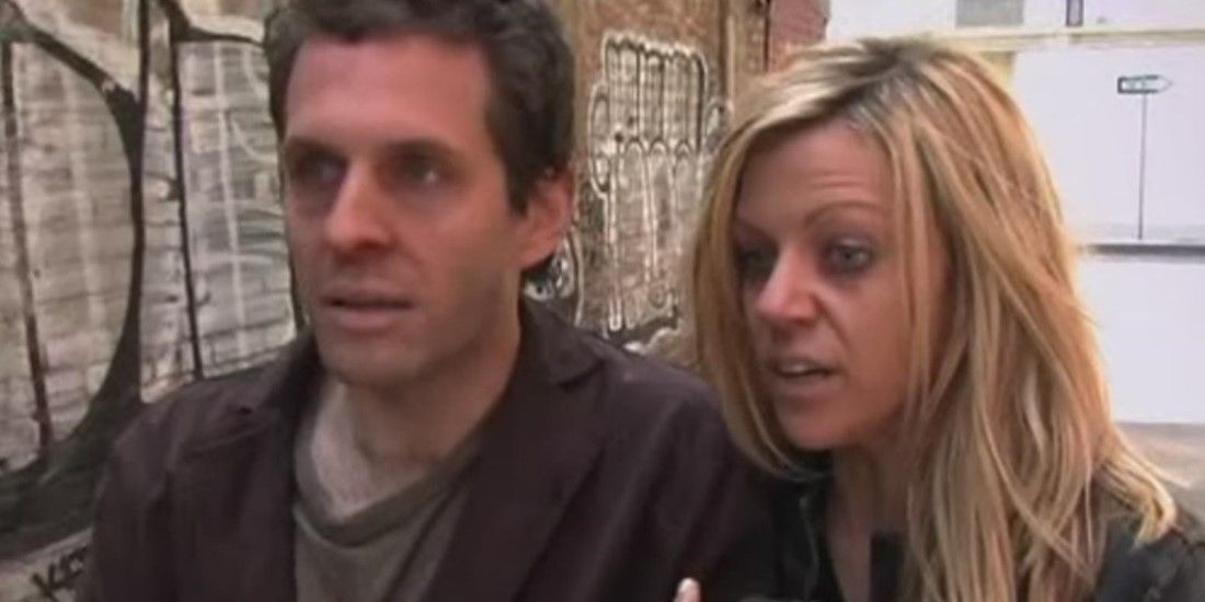 Dee (Kaitlin Olson) and Dennis (Glenn Howerton) addicted to crack cocaine on 'It's Always Sunny in Philadelphia'