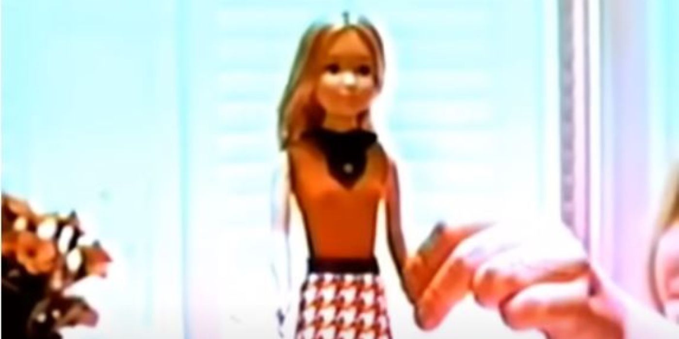 لقطة ثابتة من إعلان Growing Up Skipper Barbie التجاري