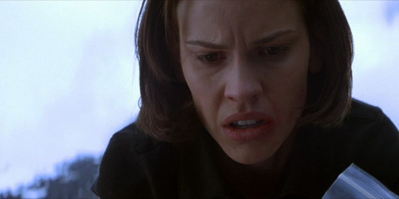 Hilary Swank as Ellie Burr, looking distraught in Insomnia