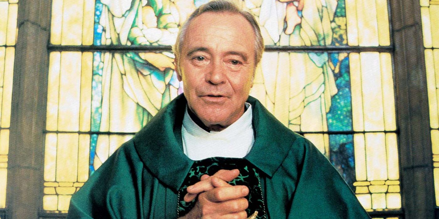 Jack Lemmon as Father Tim Farley in 'Mass Appeal'