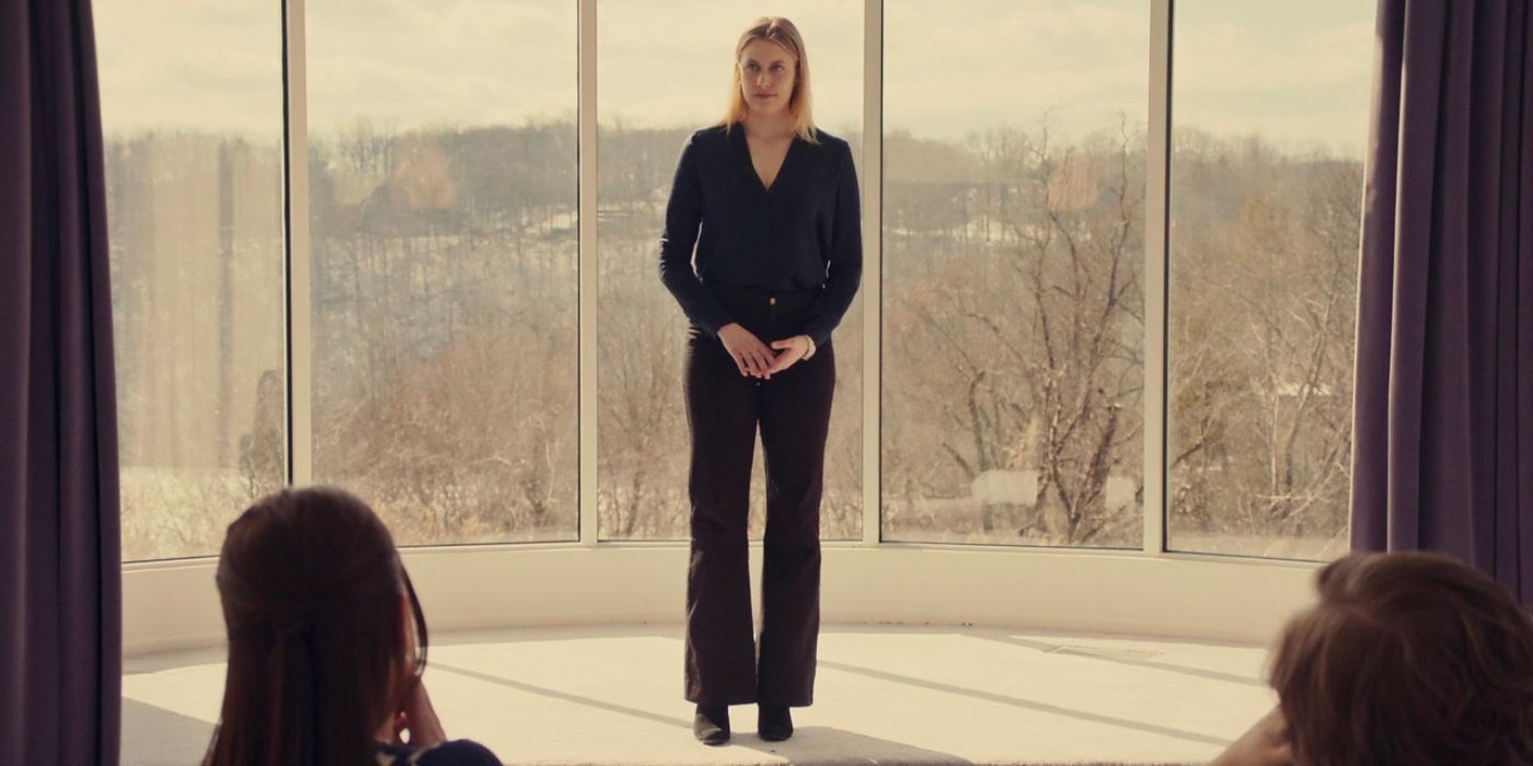 Greta Gerwig as Brooke in Mistress America pitching her business on the show