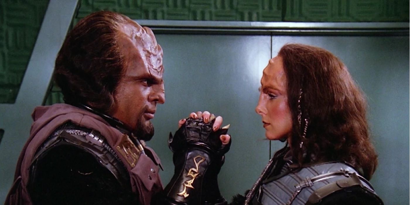 Worf and K'Ehleyr in a scene from the 'Star Trek: TNG" episode "The Emissary"