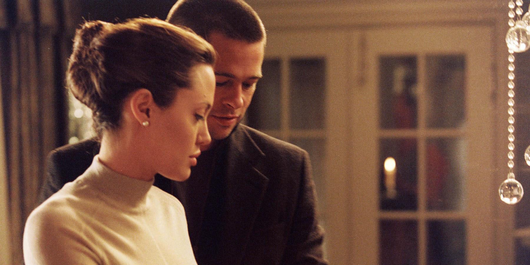 A closeup of Brad Pitt and Angelina Jolie in Mr. and Mrs. Smith