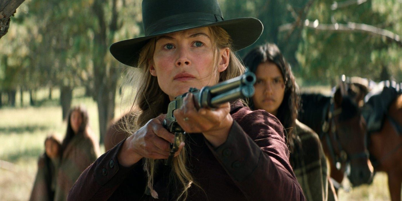 Rosamund Pike بدور Rosalee Quaid in Hostiles (2017)