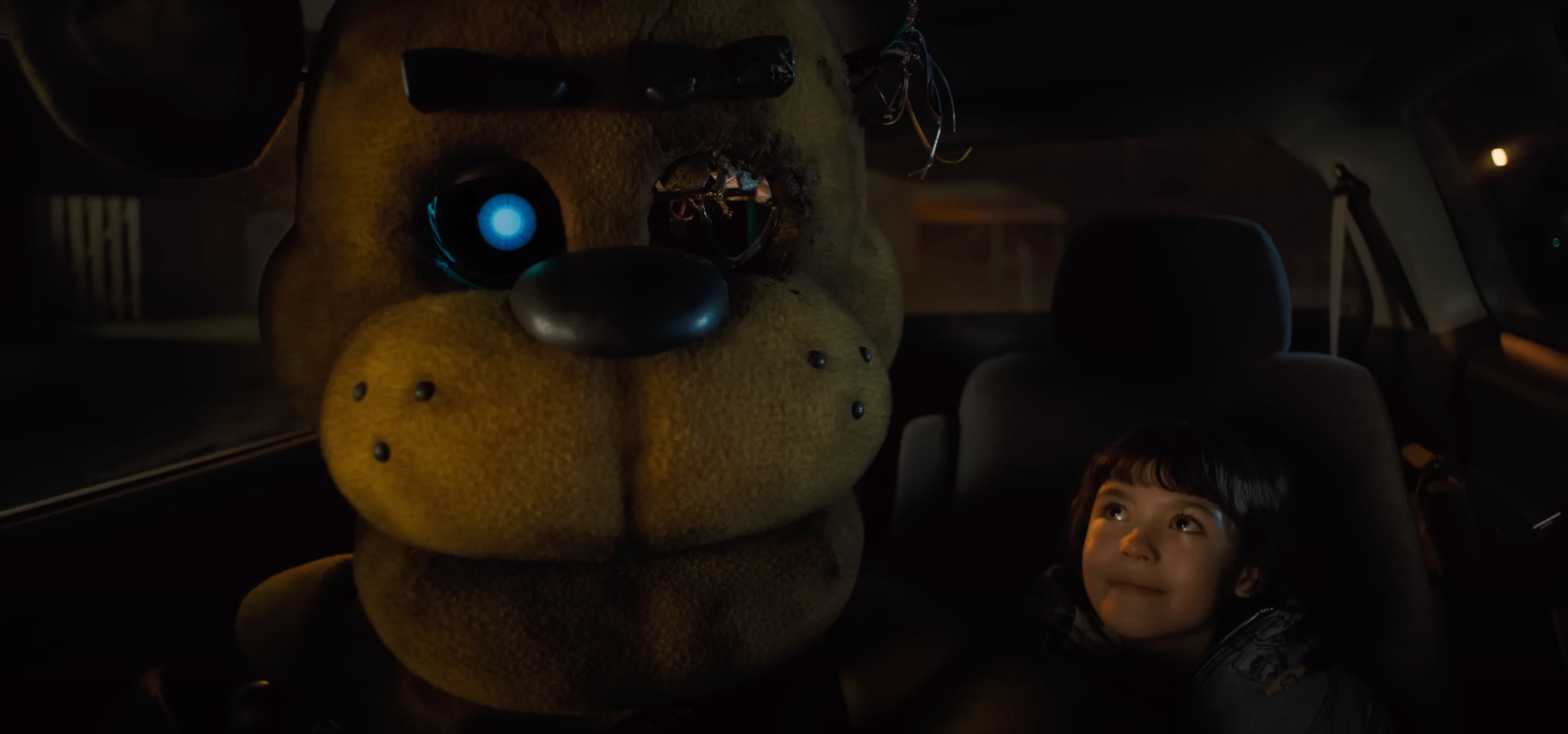 Golden Freddy and Piper Rubio in 'Five Nights at Freddy's