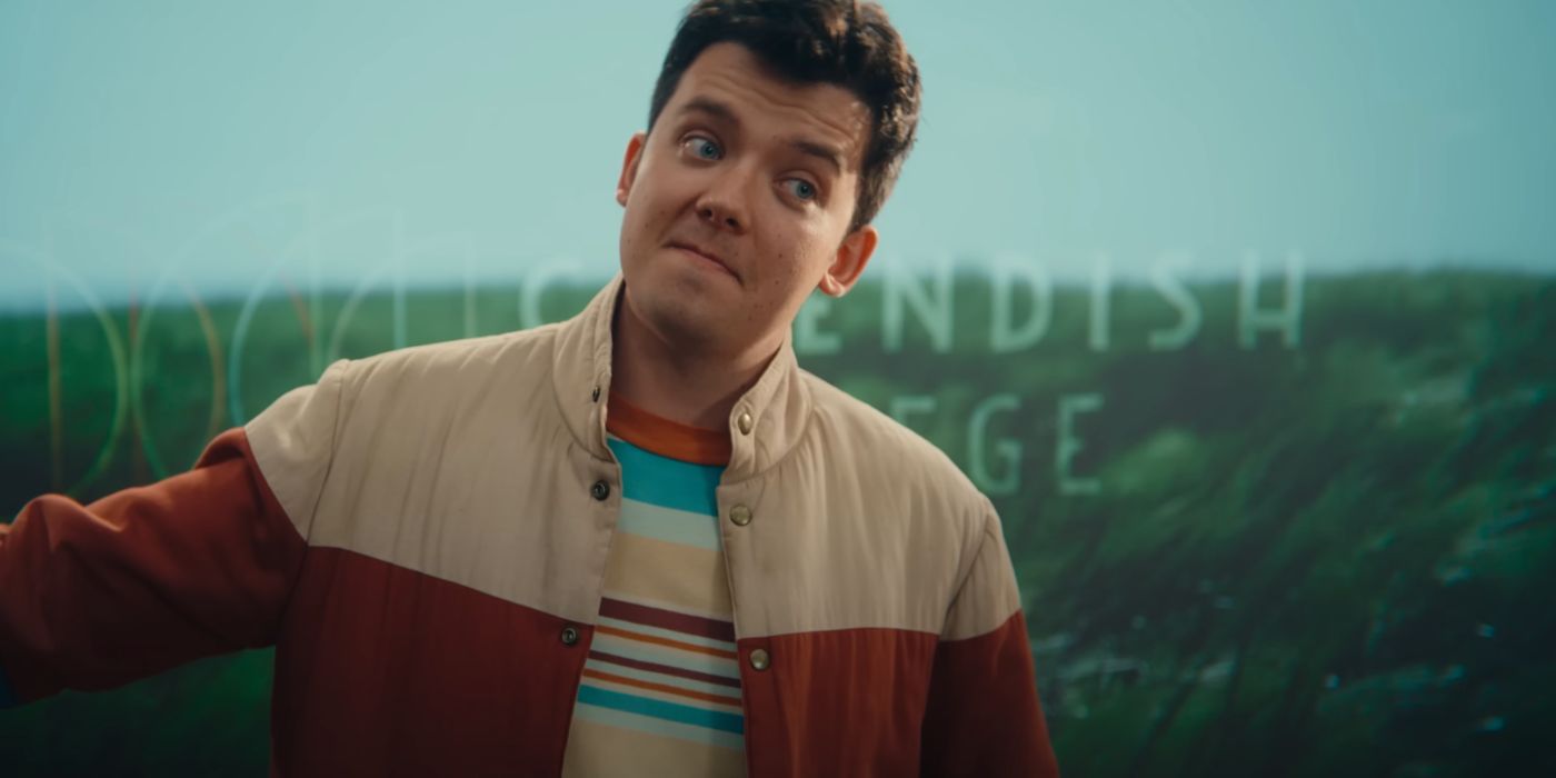 Asa Butterfield as Otis in Sex Education Season 3