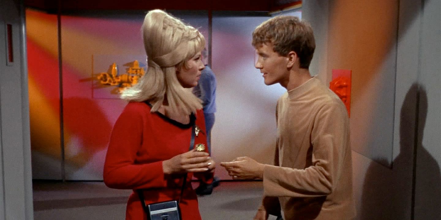 Yeoman Janice Rand (Grace Lee Whitney) and Charlie Evans (Robert Walker) in Star Trek: The Original Series