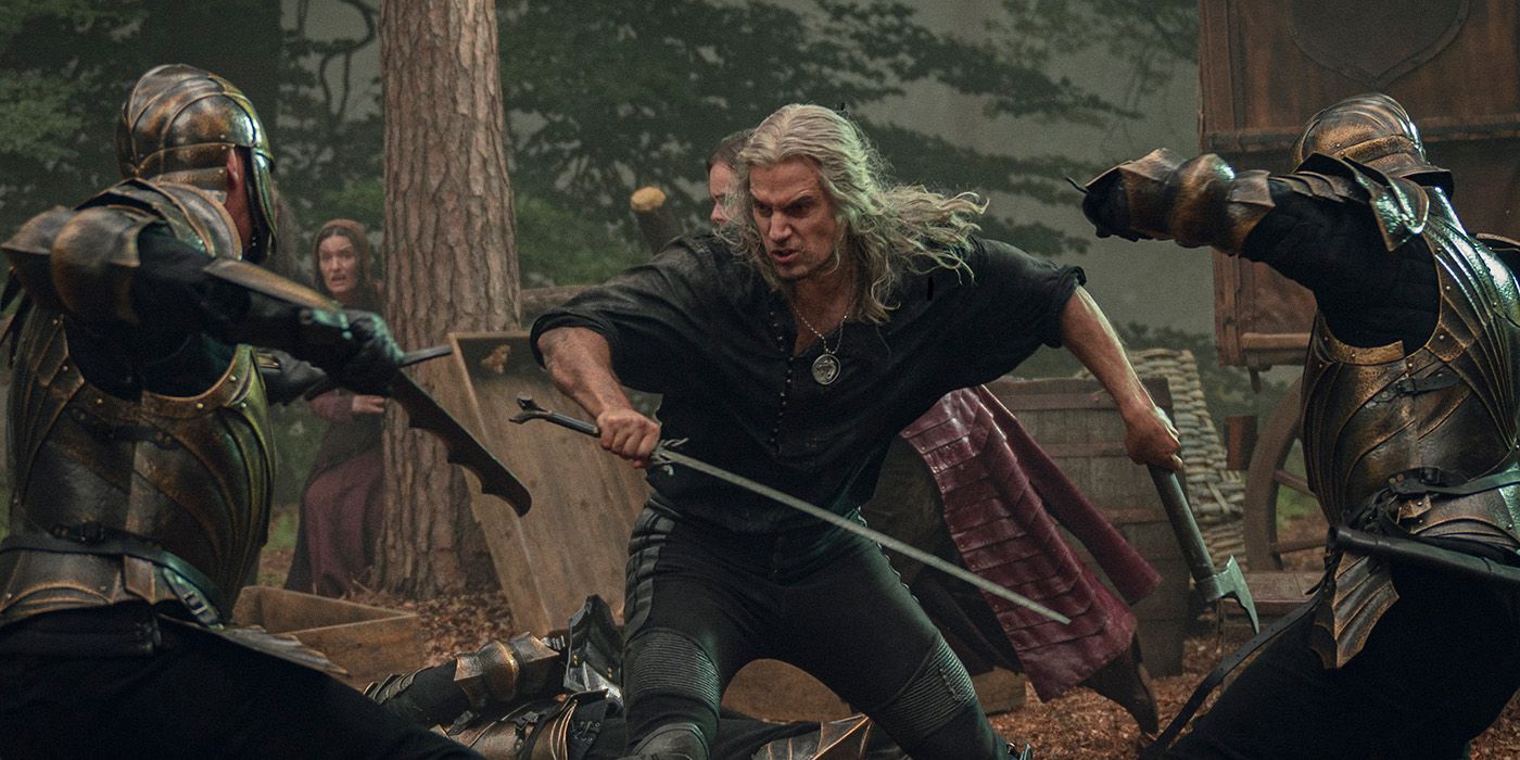 Henry Cavill interpreta a Geralt de Rivia, que lucha contra varios caballeros en The Witcher