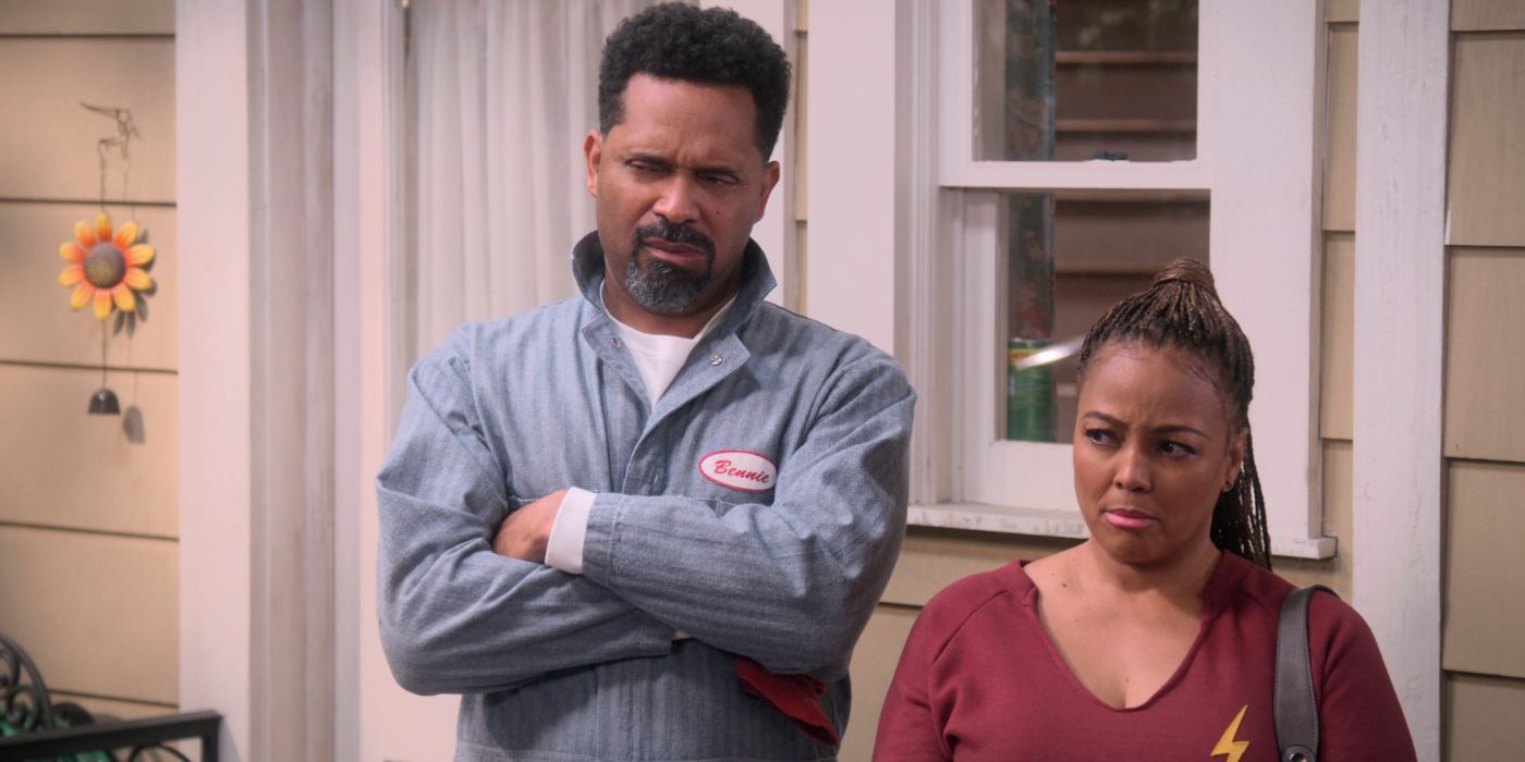 Mike Epps as Bennie and Kim Fields as Regina in The Upshaws