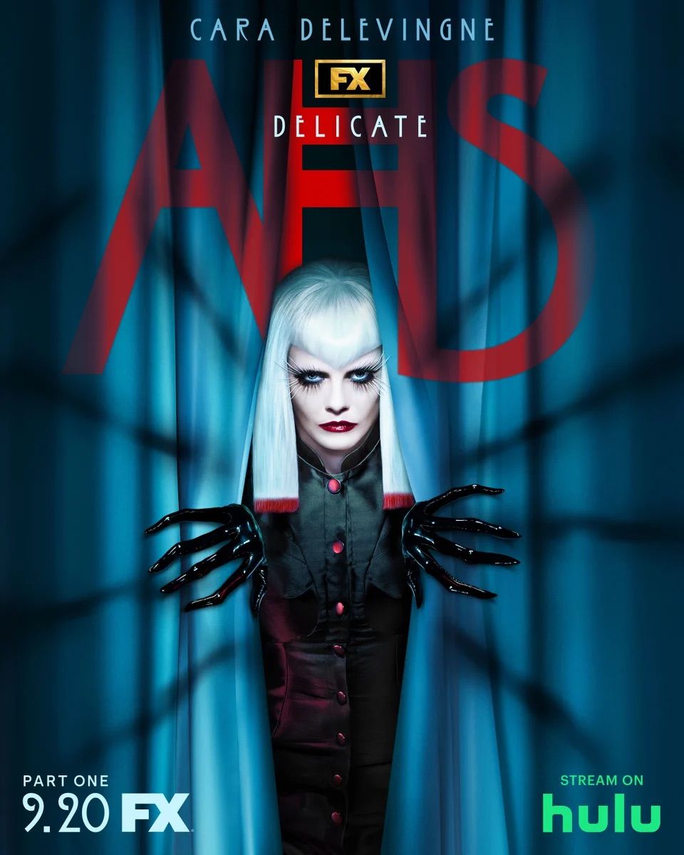 Cara Delevingne Se Cache Derri Re Les Rideaux Dans La Nouvelle Affiche American Horror Story