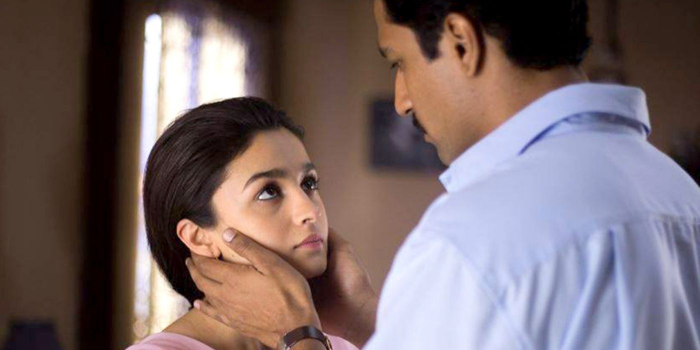 Raazi movie review roundup: What critics have to say about Alia-Vicky  starrer - IBTimes India