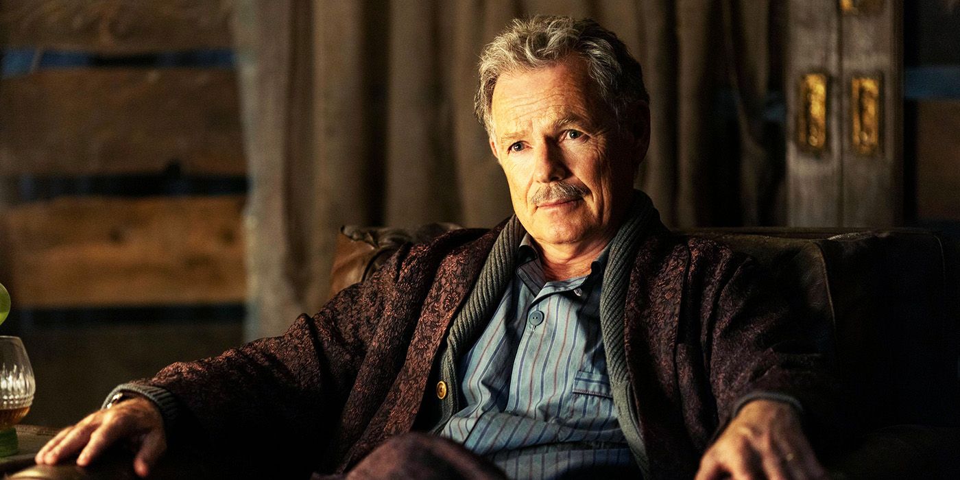 Bruce Greenwood is Roderick Usher in Netflix's 'The Fall of the House of Usher'