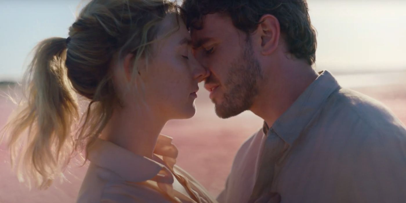 Saoirse Ronan and Paul Mescal leaning in to kiss in Foe 