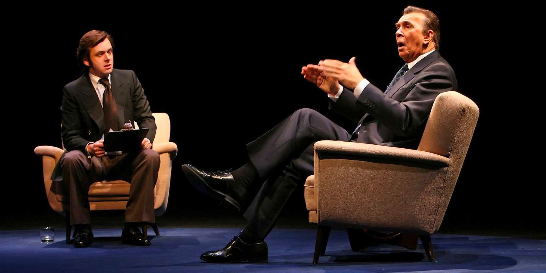 British journalist David Frost (Michael Sheen) interviews former U.S. President Richard Nixon (Frank Langella).