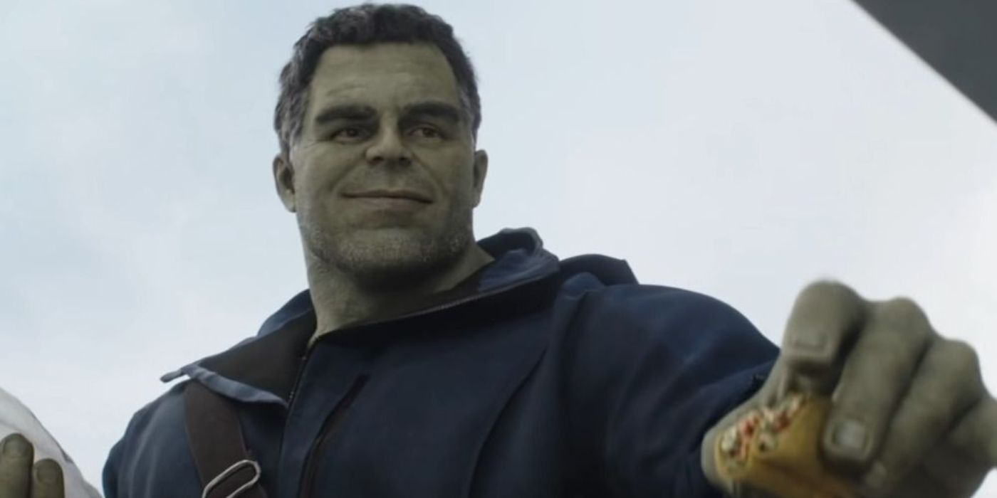 Mark Ruffalo as Hulk in Avengers: Endgame offering tacos.