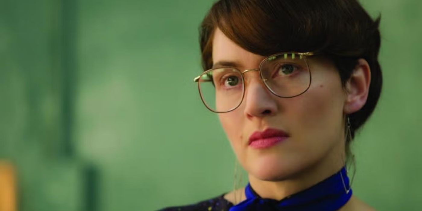 Kate Winslet as Joanna Hoffman in Steve Jobs