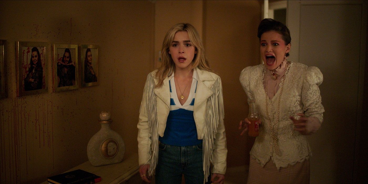 Kiernan Shipka and Olivia Holt in Totally Killer