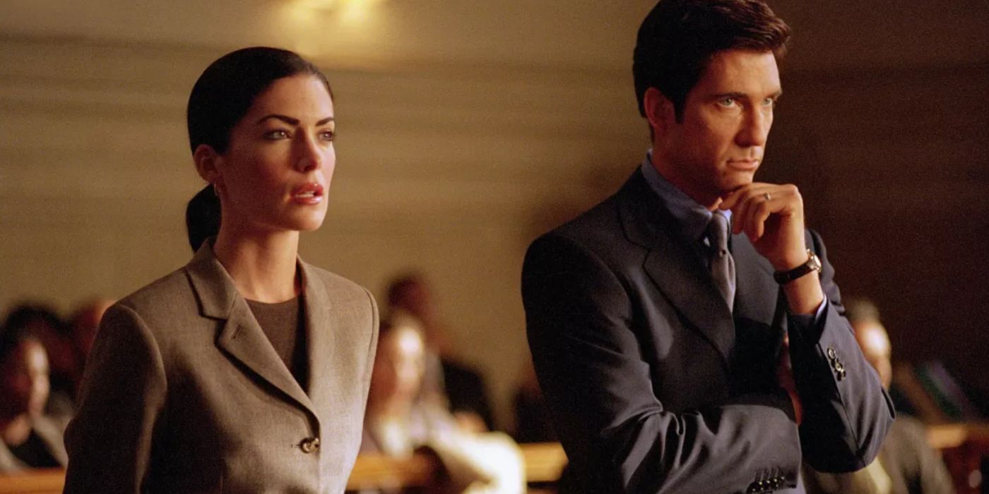 Helen Gamble (Lara Flynn Boyle) in The Practice standing in court.