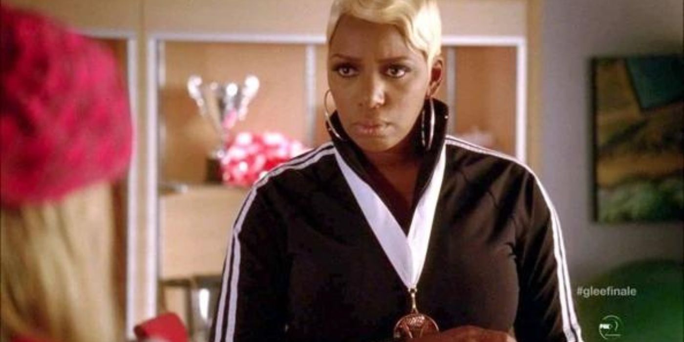 Nene Leakes as Coach Roz Washington in Glee