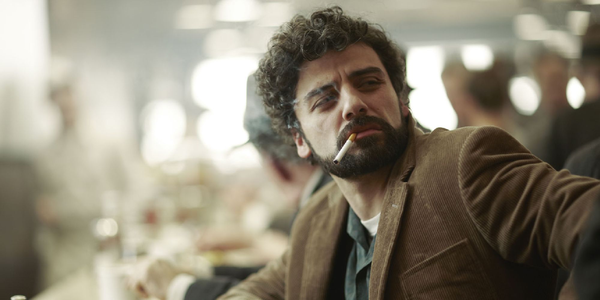 Oscar Isaac smoking a cigarette in 'Inside Llewyn Davis'