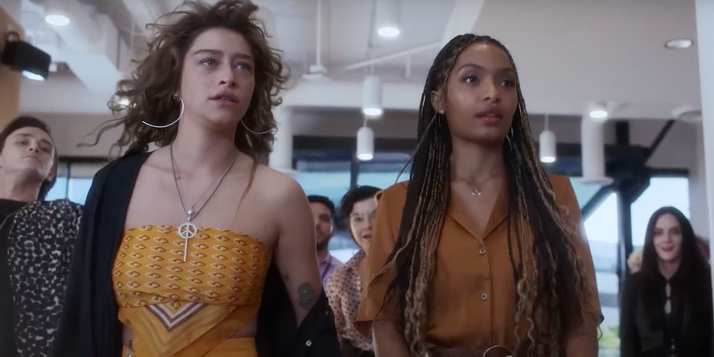 Odessa A'Zion and Yara Shahidi in 'Sitting in Bars with Cake'