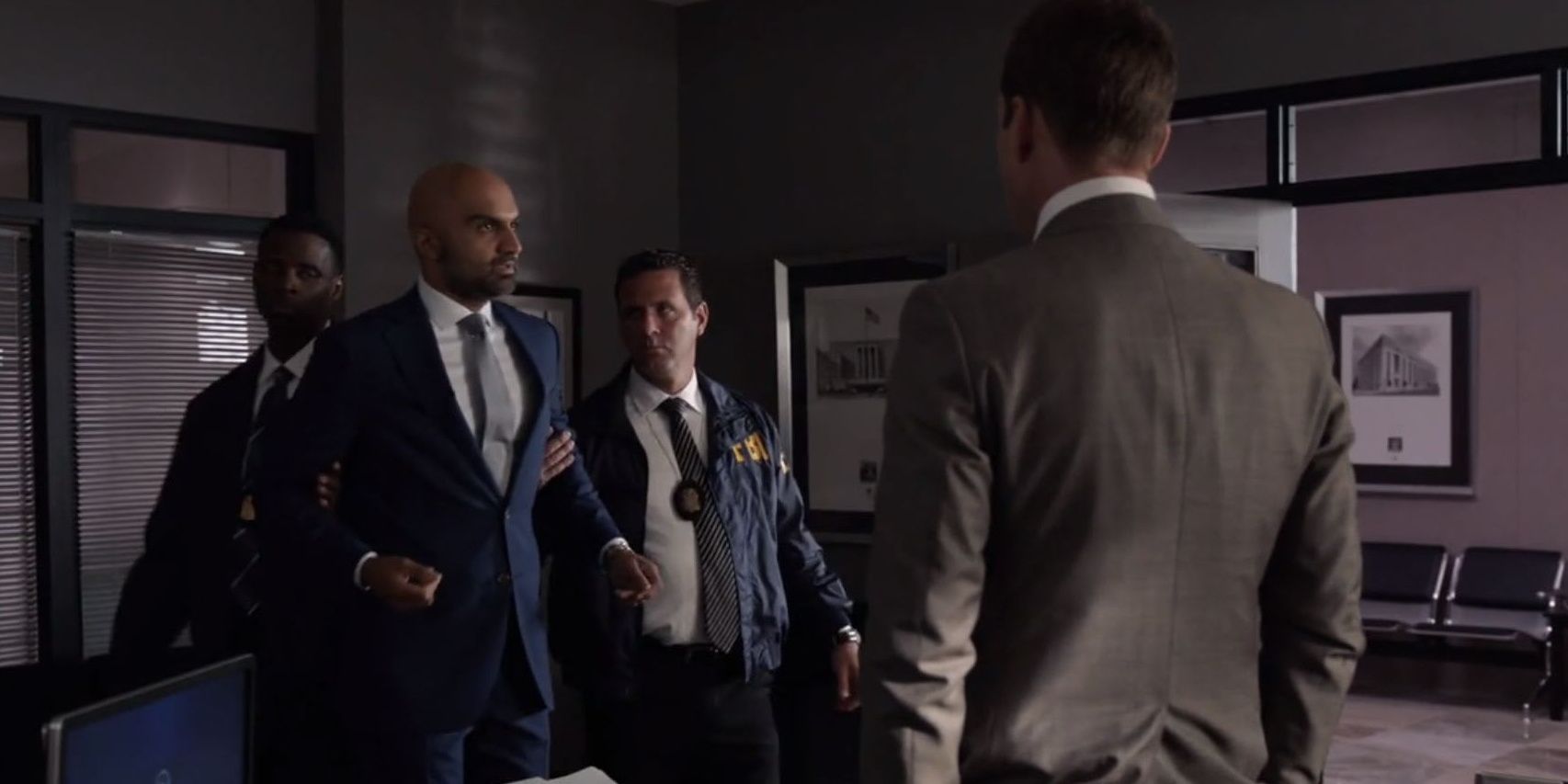 Suits-Malik-Arrested-Harvey-2