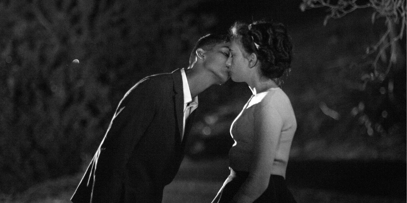 Xolo Maridueña kissing a girl in Twin Peaks: The Return Part 8