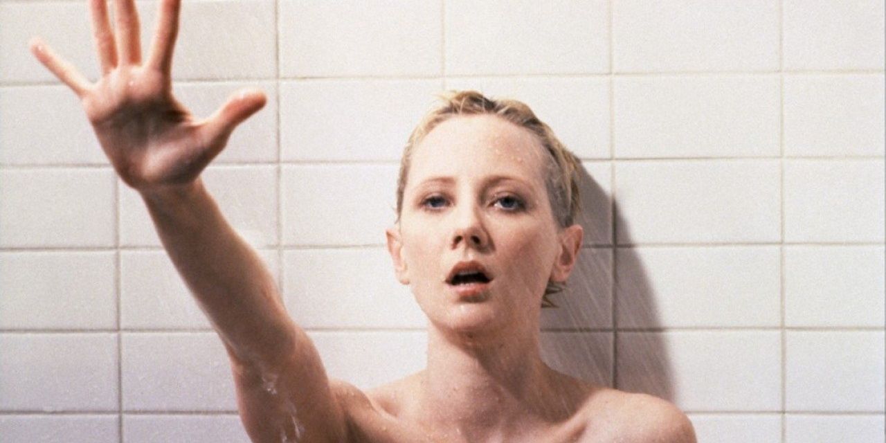 Anne-Heche-as-Marion-Crane