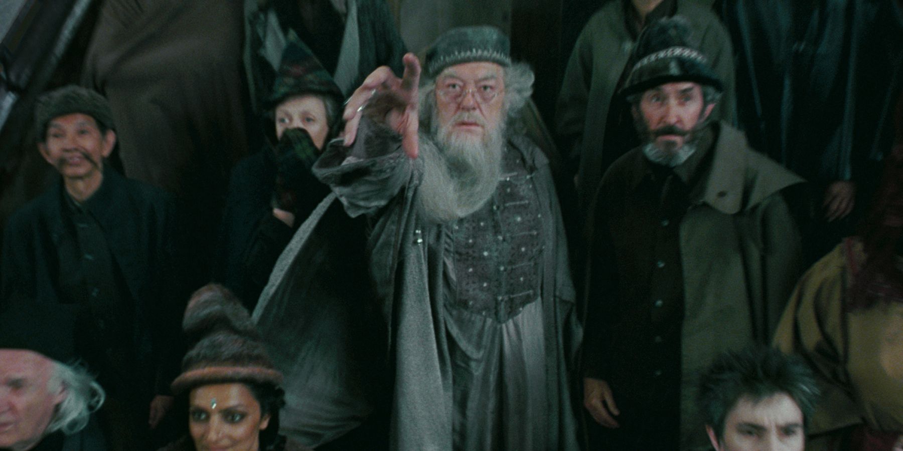 Albus Dumbledore casts Arresto Momentum to stop Harry falling to the ground at a quidditch match