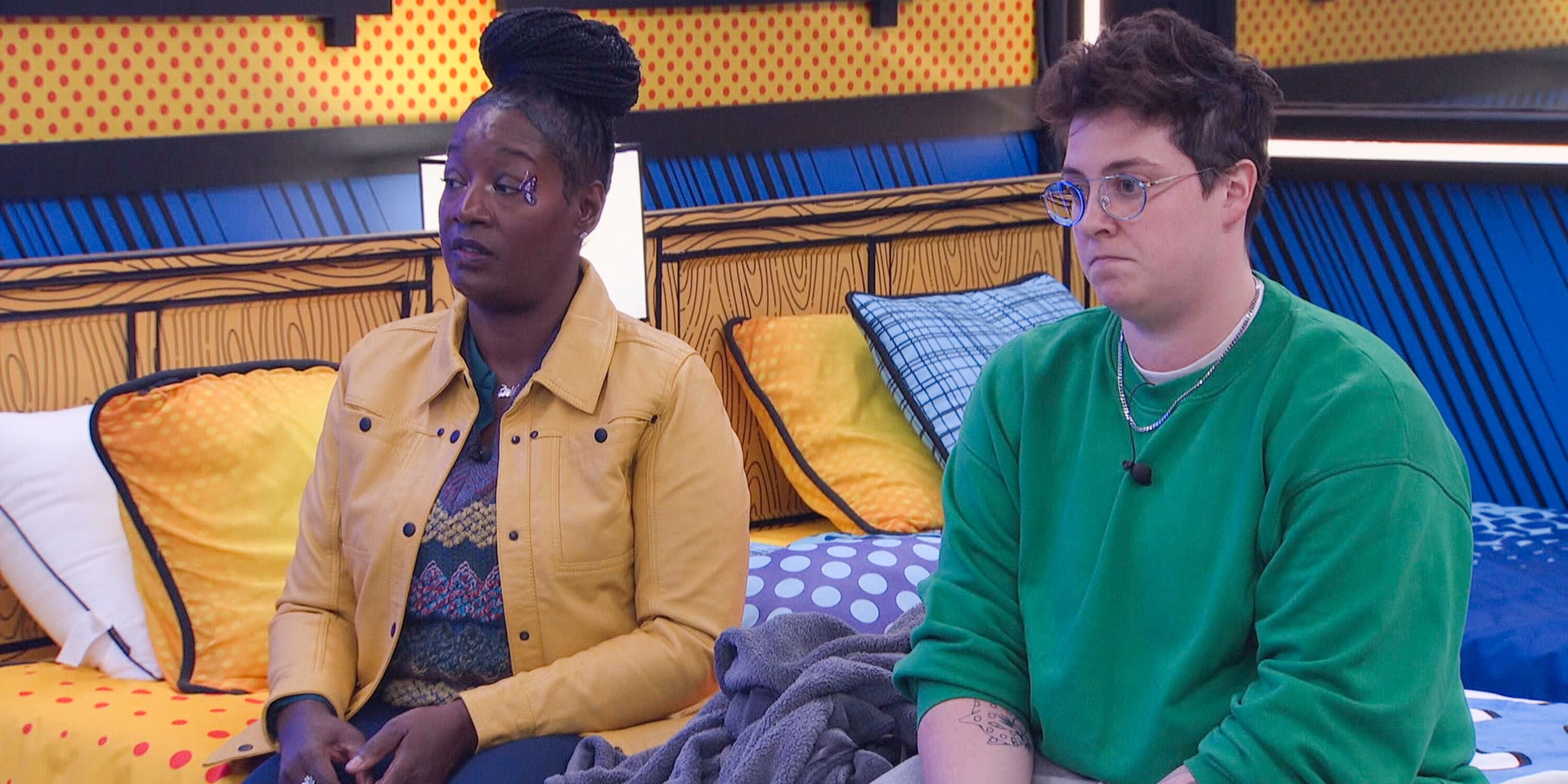 Cirie Fields and Izzy Gleicher sit on a bed in 'Big Brother 25'