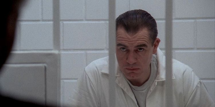 Brian Cox as Hannibal Lecktor, confined to a prison cell in Michael Mann's 'Manhunter'.