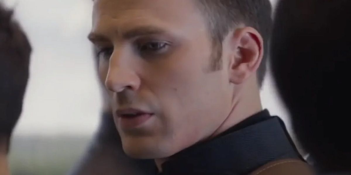 Captain America (Chris Evans) senses trouble in 'Captain America: The Winter Soldier'