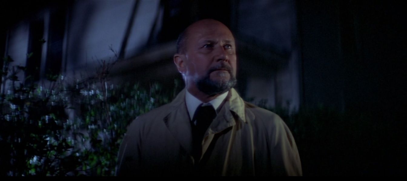 'Halloween' – Dr. Loomis Faces a Threat in Trick or Treat Studios ...