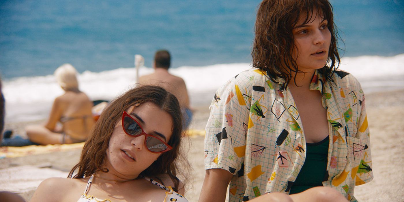 Margherita Corradi and Giorgia Frank in Holiday