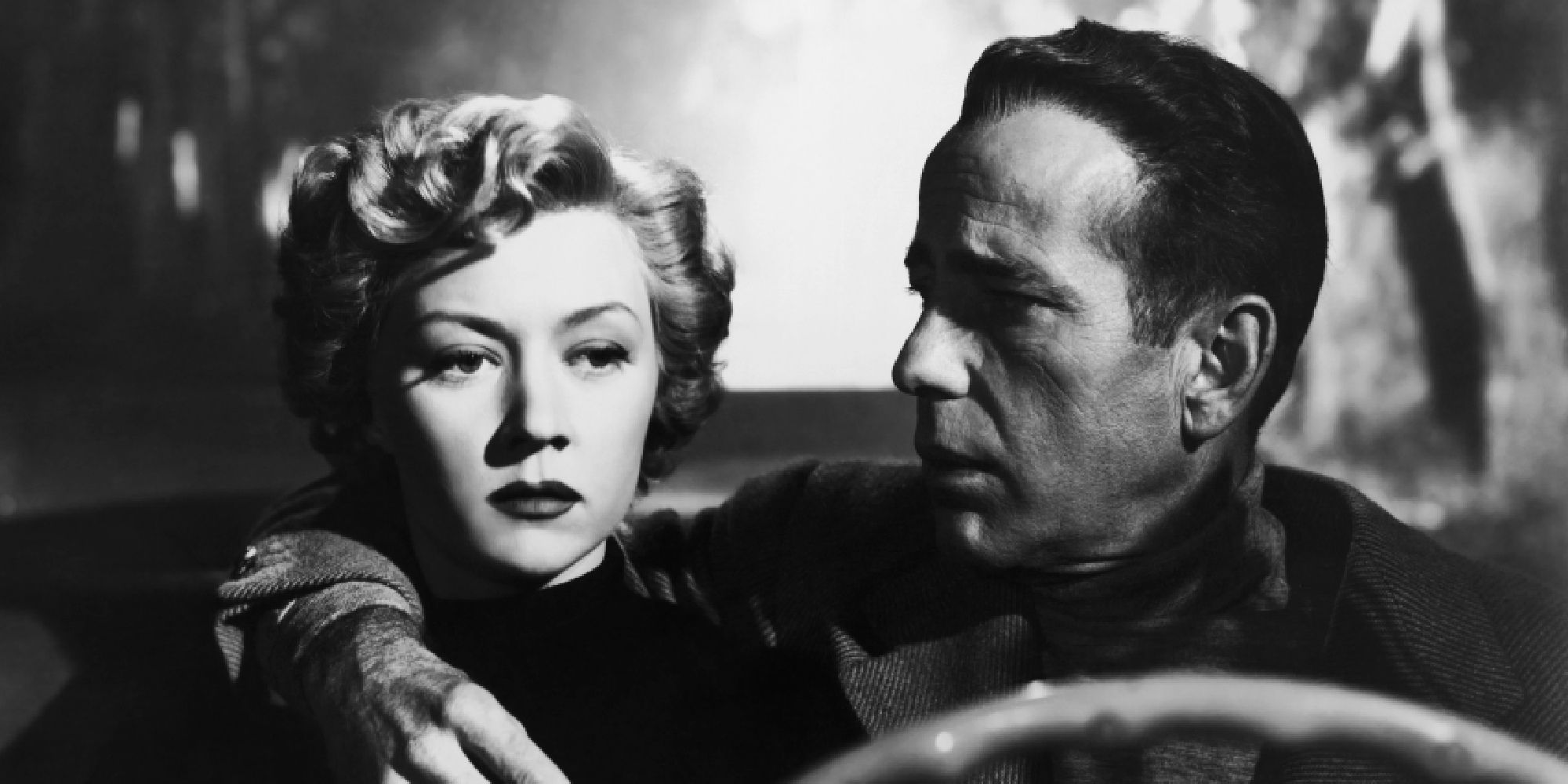 Humphrey Bogart e Gloria Grahame em In Lonely Place