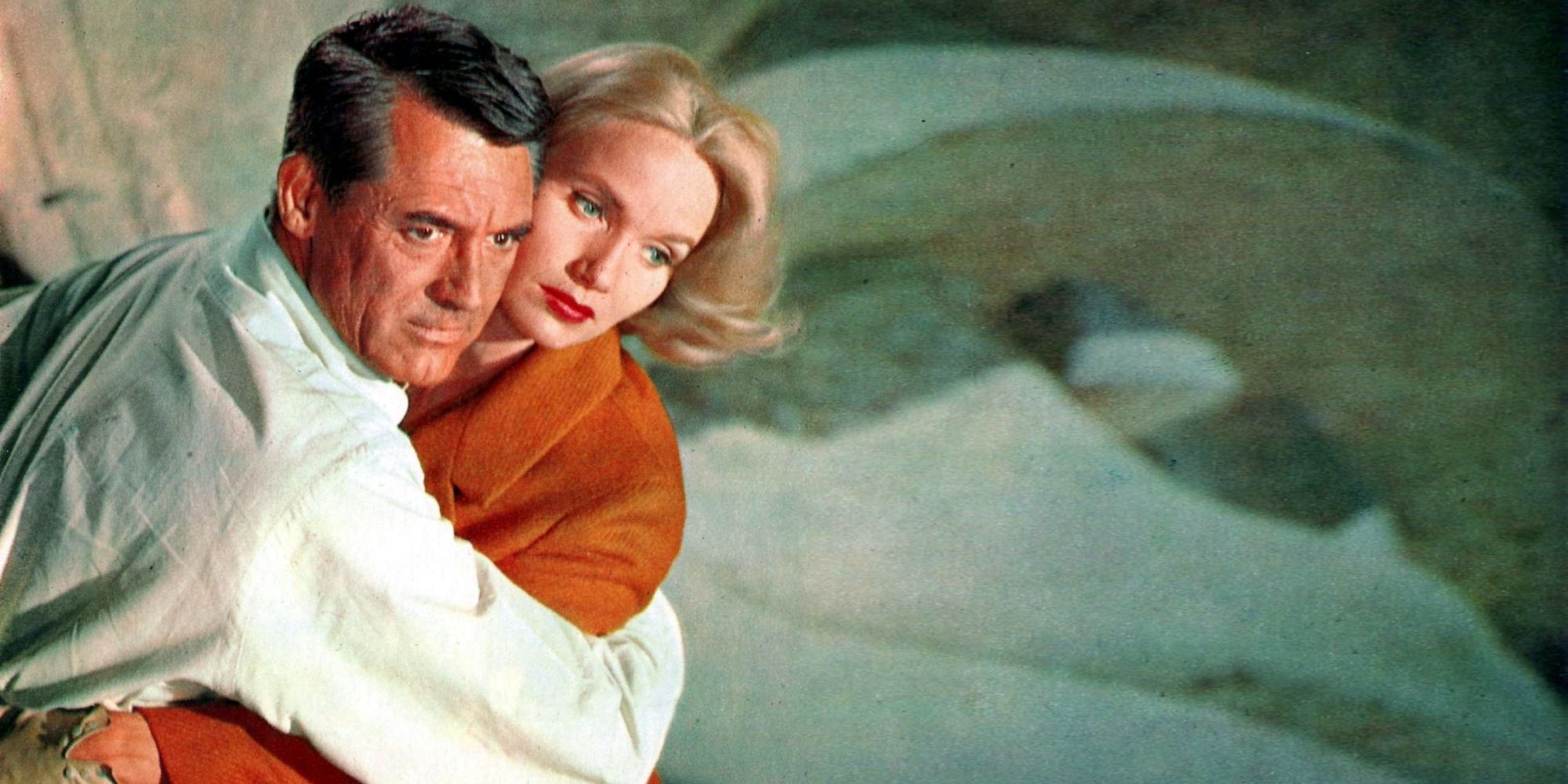Roger and Eve embracing in North by Northwest
