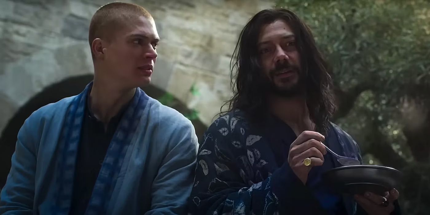 Rand (Josha Stradowski) gets to know Logain (Álvaro Morte)