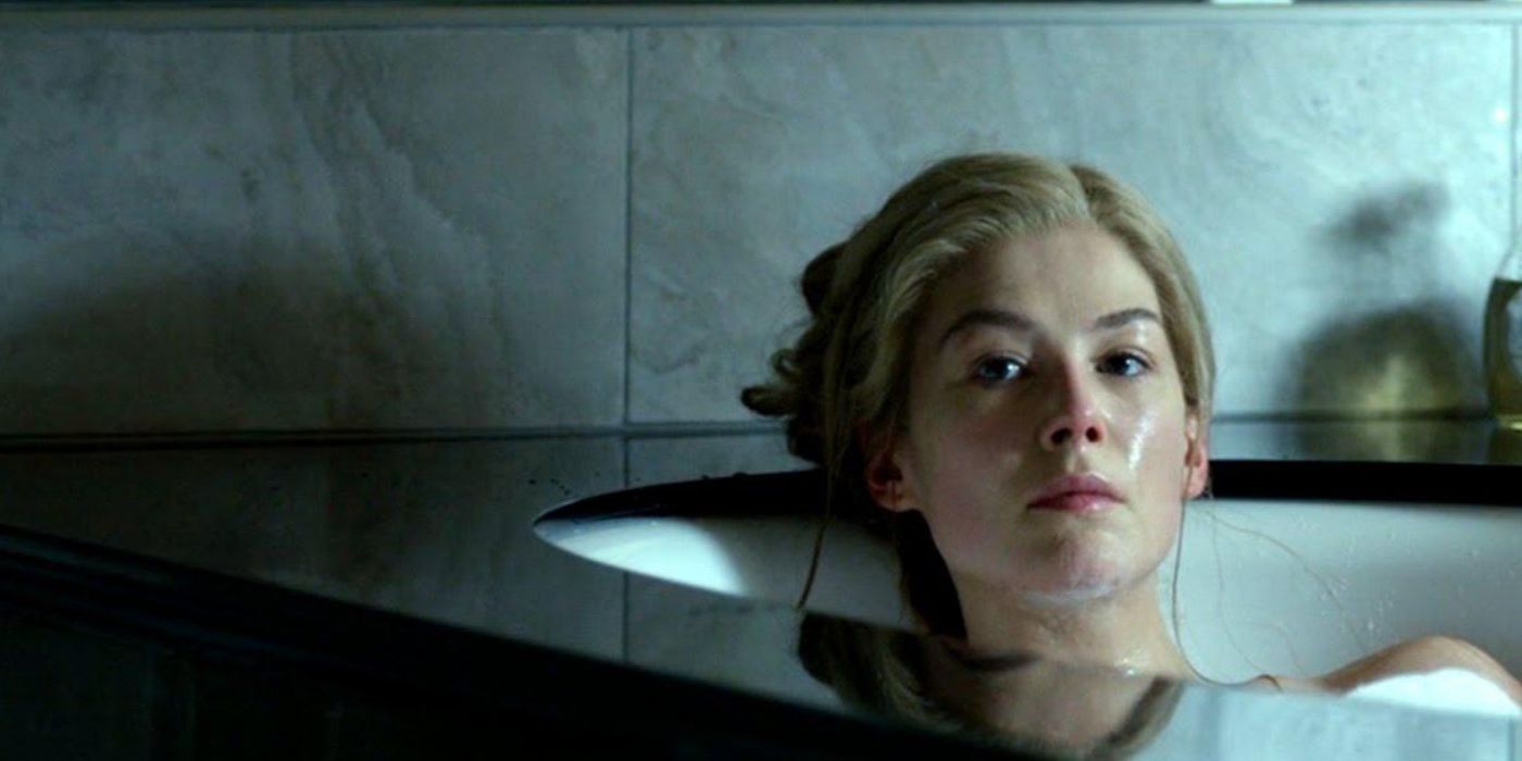 Rosamund Pike as Amy Dunne (1)