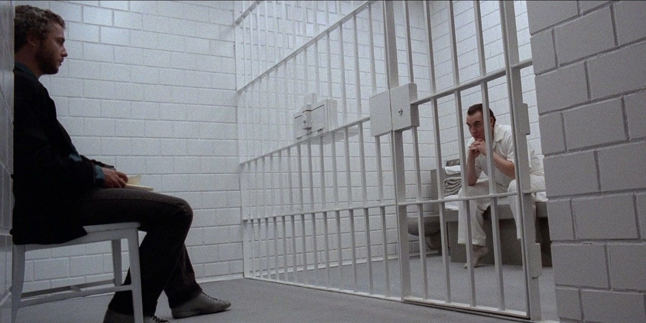 William Petersen visits Brian Cox's Hannibal Lecktor in prison in Michael Mann's 'Manhunter'